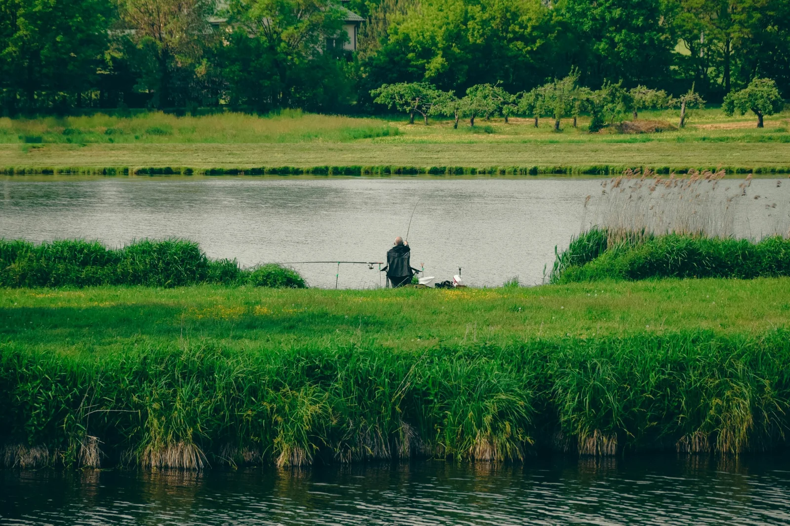 Angler an einem See